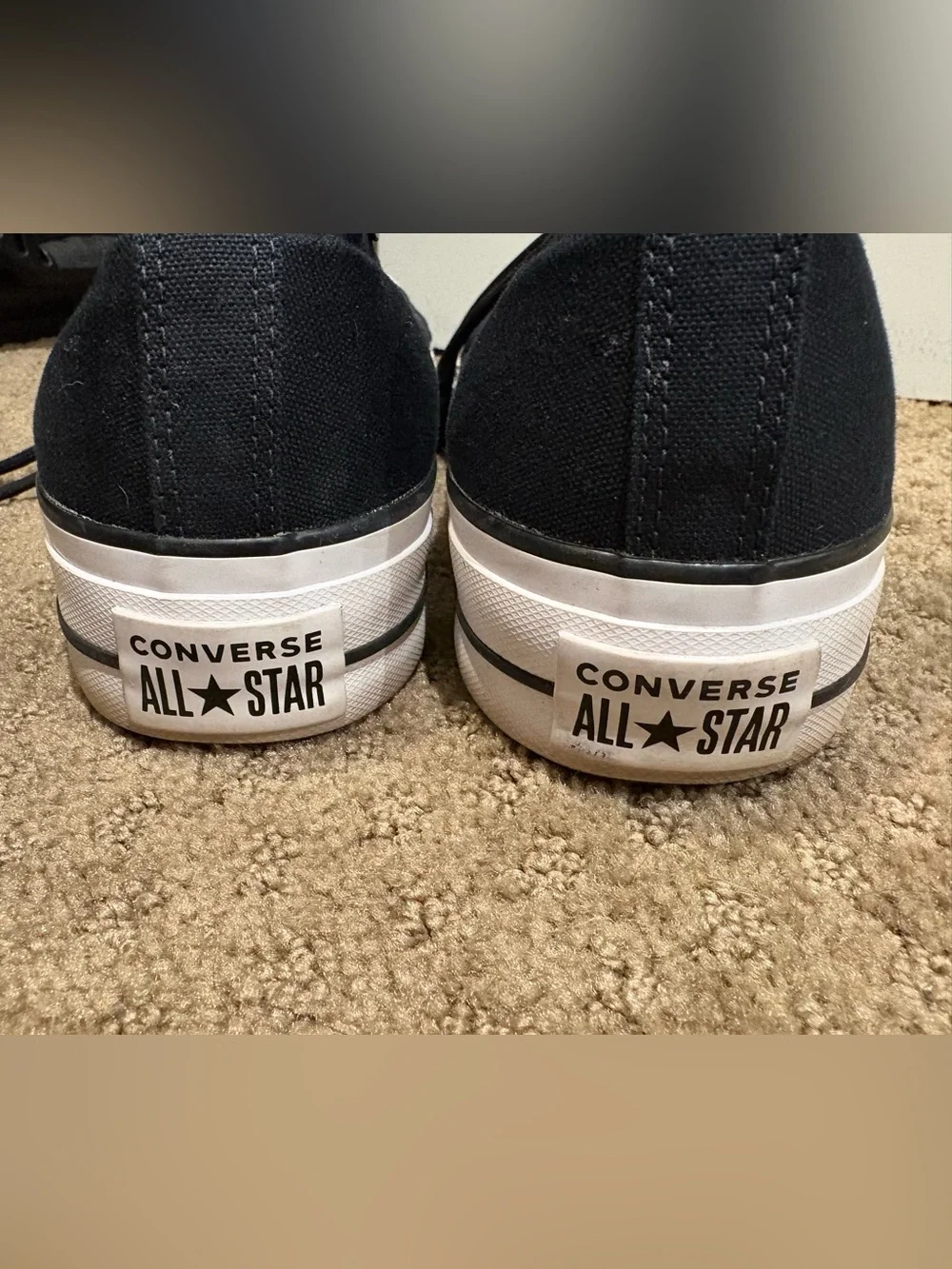Converse Men’s 11 - Picture 4 of 7